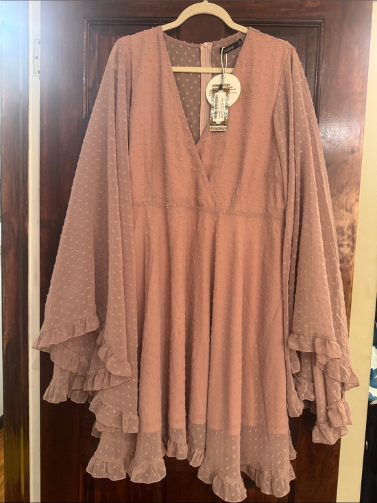 Boohoo Plus Dresses & Skirts - Boohoo Plus Mauve Dotted Ruffle Long Sleeve Dress